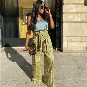 Zara floral pants with tie bloggers favorite